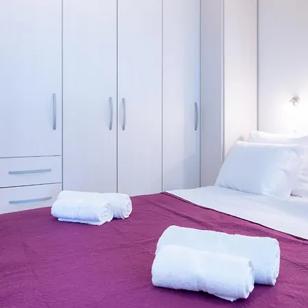 Laplace Apartment