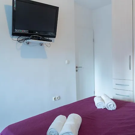 Laplace Apartment